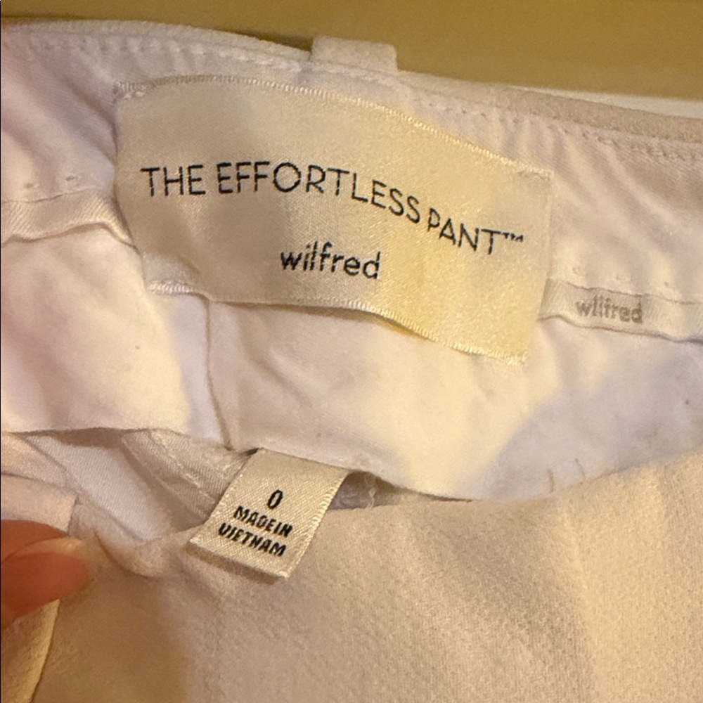 Aritzia The Effortless Pant in cream - Picture 3 of 5